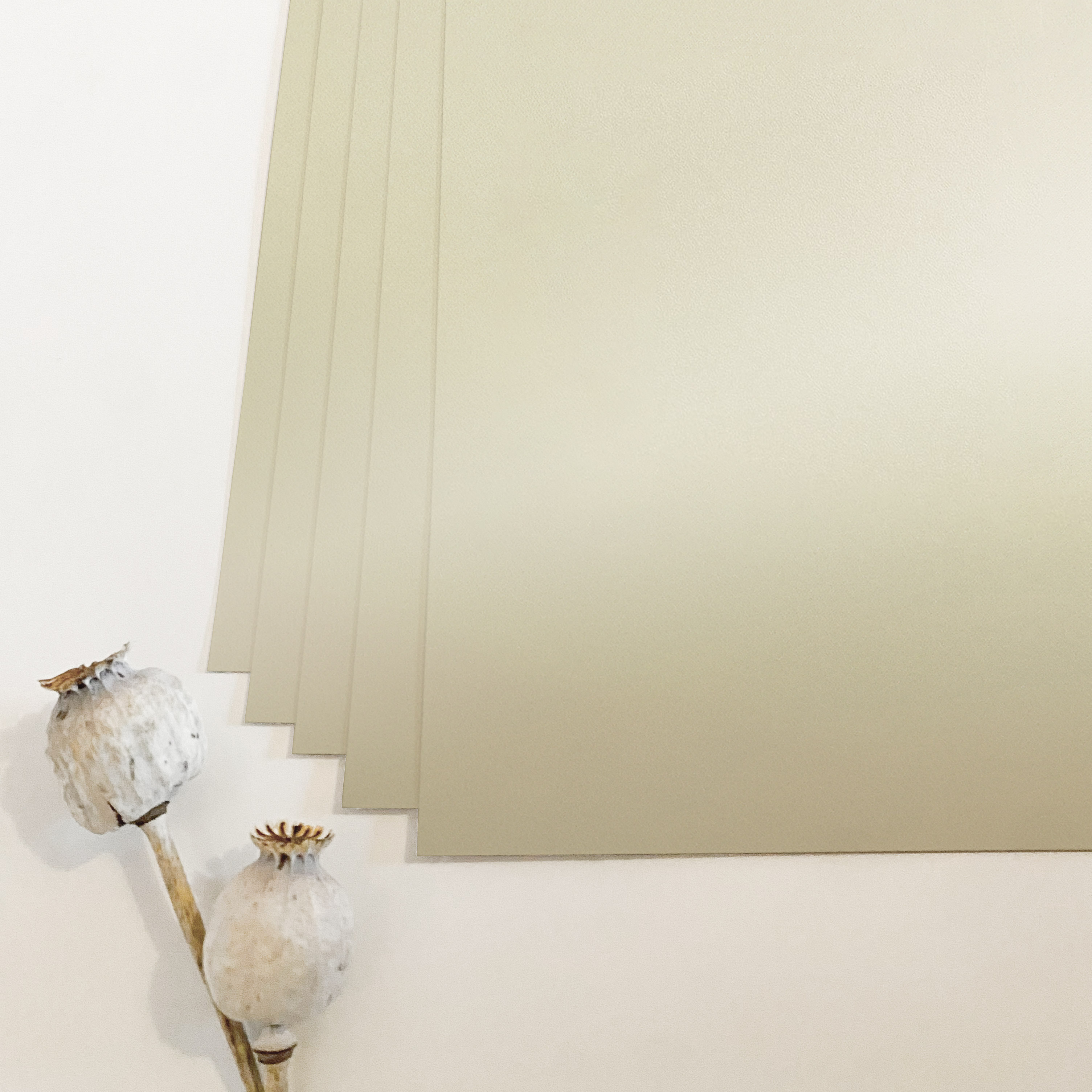 Metallic-Ivory