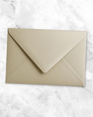 Preview: Briefumschläge - Briefhüllen in metallic-sand, DIN B6 120g/m² oF, Nassklebung