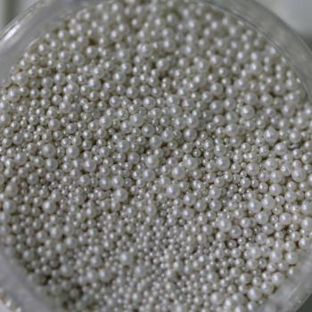 Dress My Craft - Perlen "Snow White" Flower Pearls 30g