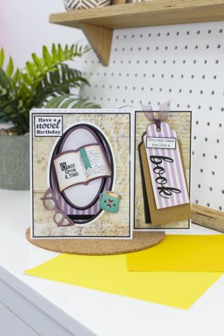 Crafters Companion - Stempelset & Stanzschablone "Read Me" Stamp & Dies