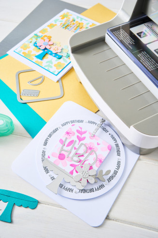 Sizzix - Schablone & Stanze "Let's Eat Cake!" Thinlits Die Set & Stencil by Catherine Pooler
