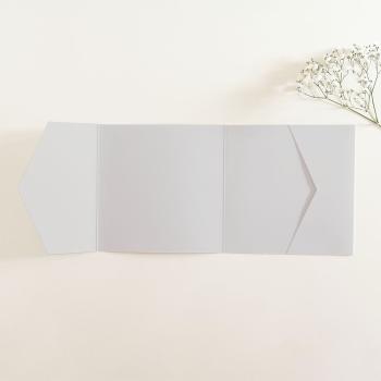 Pocketfold-Karte_quadratisch_15x15_seitl_Tasche