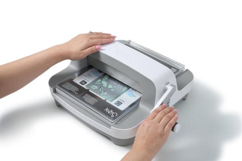 Sizzix - Big Shot Plus Starter Kit Stanz- und Prägemaschine DIN A4