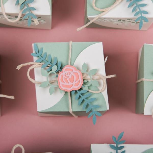 Sizzix Thinlits Craft Die - Wrap Favor Box