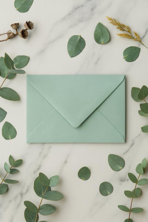 Briefumschlag DIN C6 120g/m² oF Nassklebung in eukalyptus