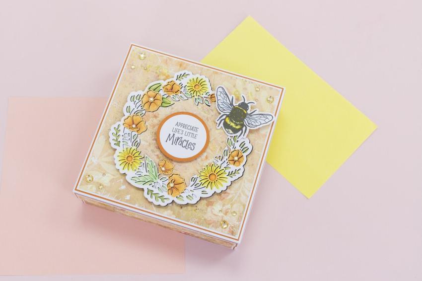 Crafters Companion - Stempelset & Stanzschablone "Fly High" Stamp & Dies