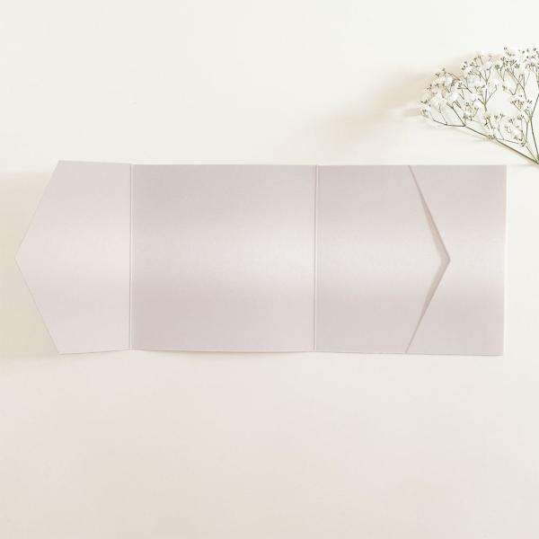 Pocketfold-Karte_quadratisch_15x15_seitl_Tasche