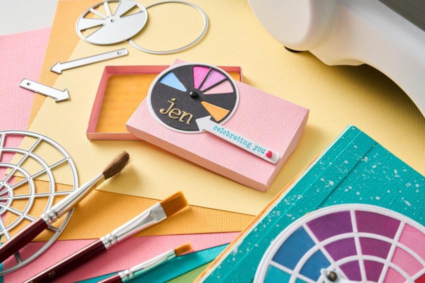 Sizzix - Schablone "Color Wheel" Layered Stencil Design by Eileen Hull
