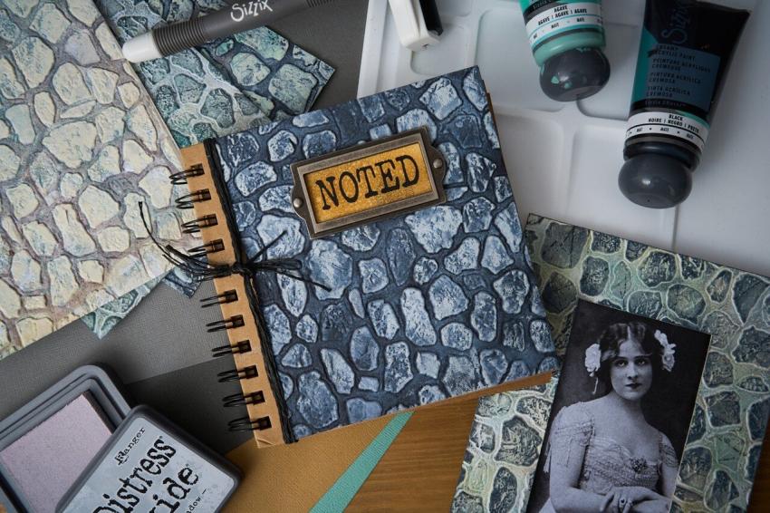 Sizzix - 3D Prägefolder "Cobblestone" Embossing Folder Design by Tim Holtz