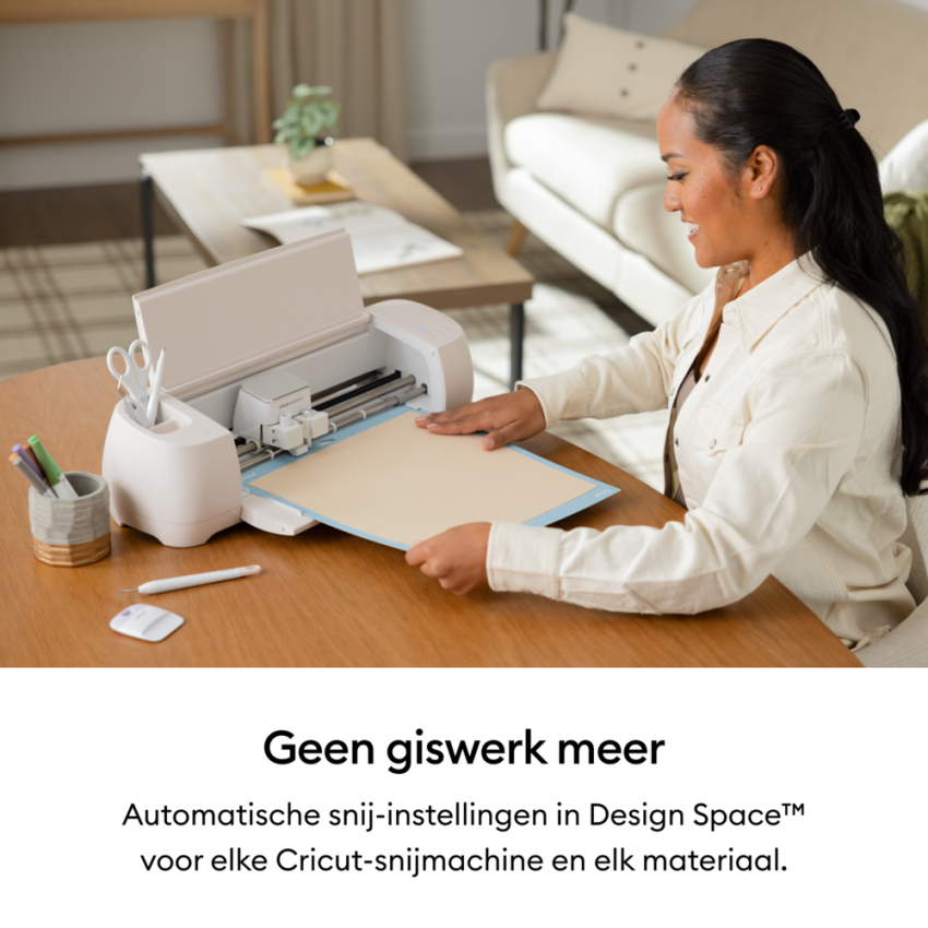Cricut - Puff Iron-On "Red" Transferfolie Rolle