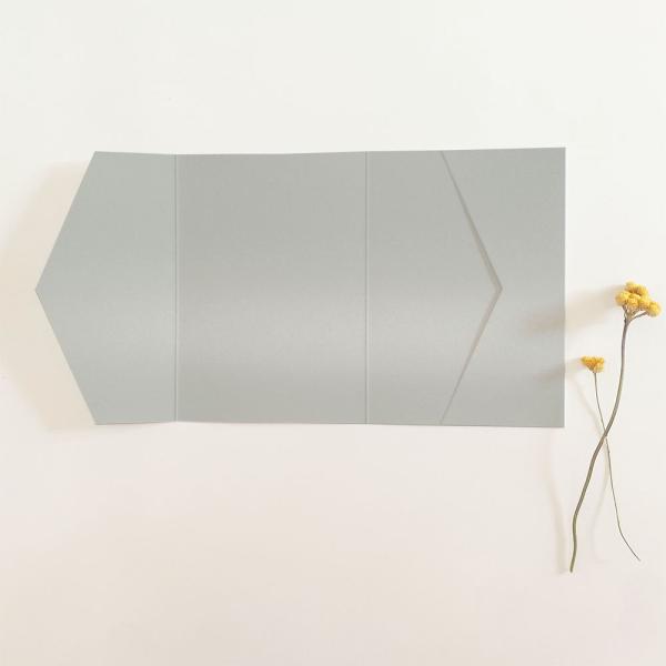 Pocketfold-Karte_B6_seitl_Tasche