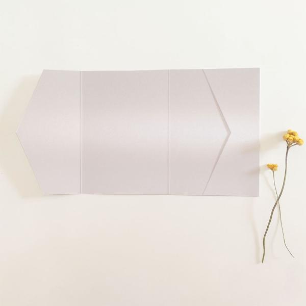 Pocketfold-Karte_B6_seitl_Tasche