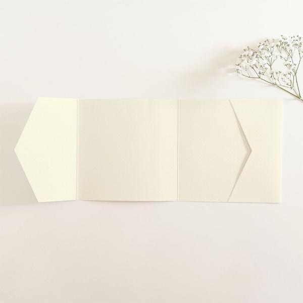 Pocketfold-Karte_quadratisch_15x15_seitl_Tasche