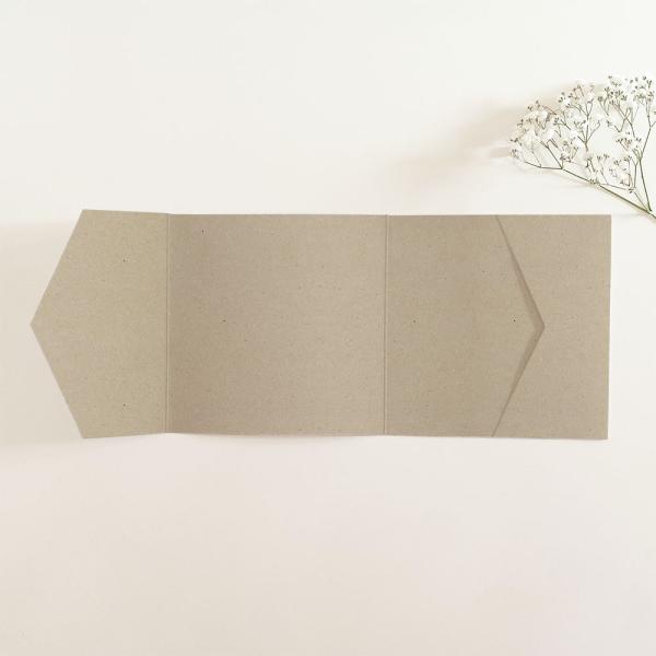 Pocketfold-Karte_quadratisch_15x15_seitl_Tasche